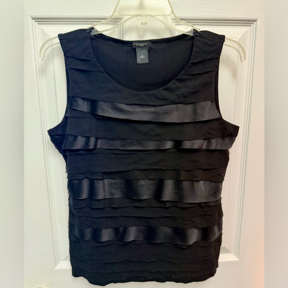 Women’s Ann Taylor Layered Tank Top - Size M - Excellent Condition